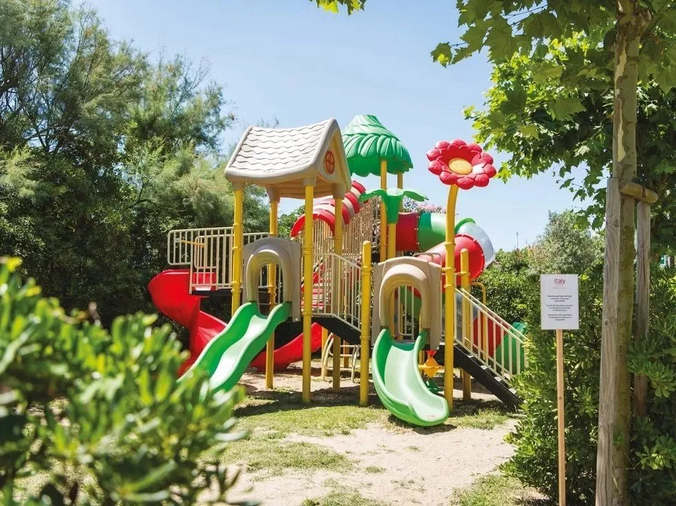 Hu Norcenni Girasole Village -