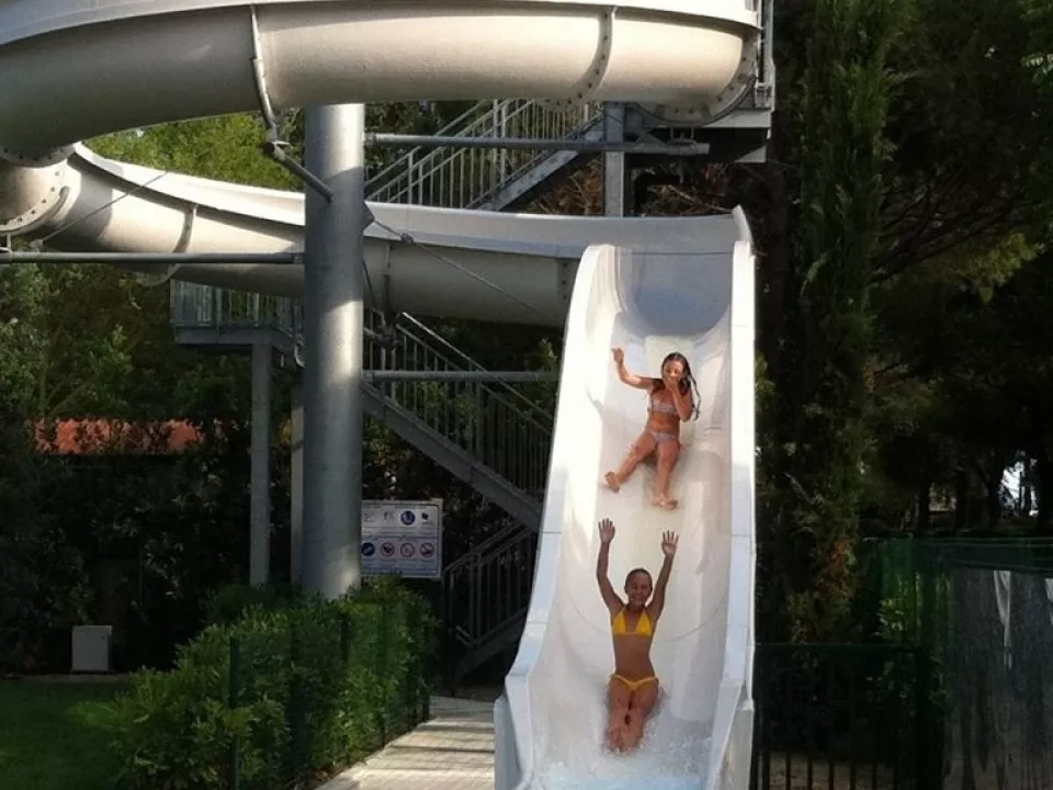 Hu Norcenni Girasole Village -