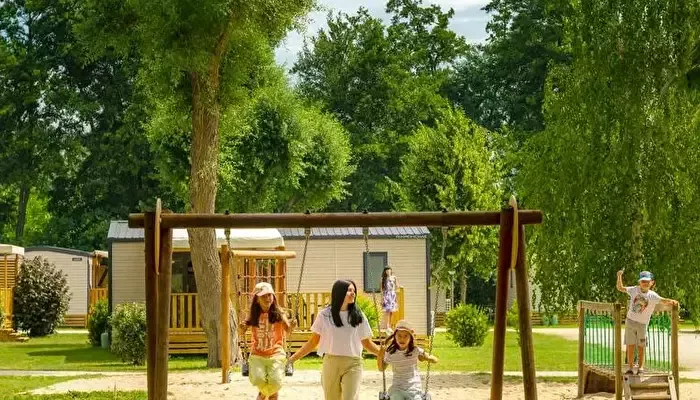 Camping Le Château de Galaure - Tohapi -