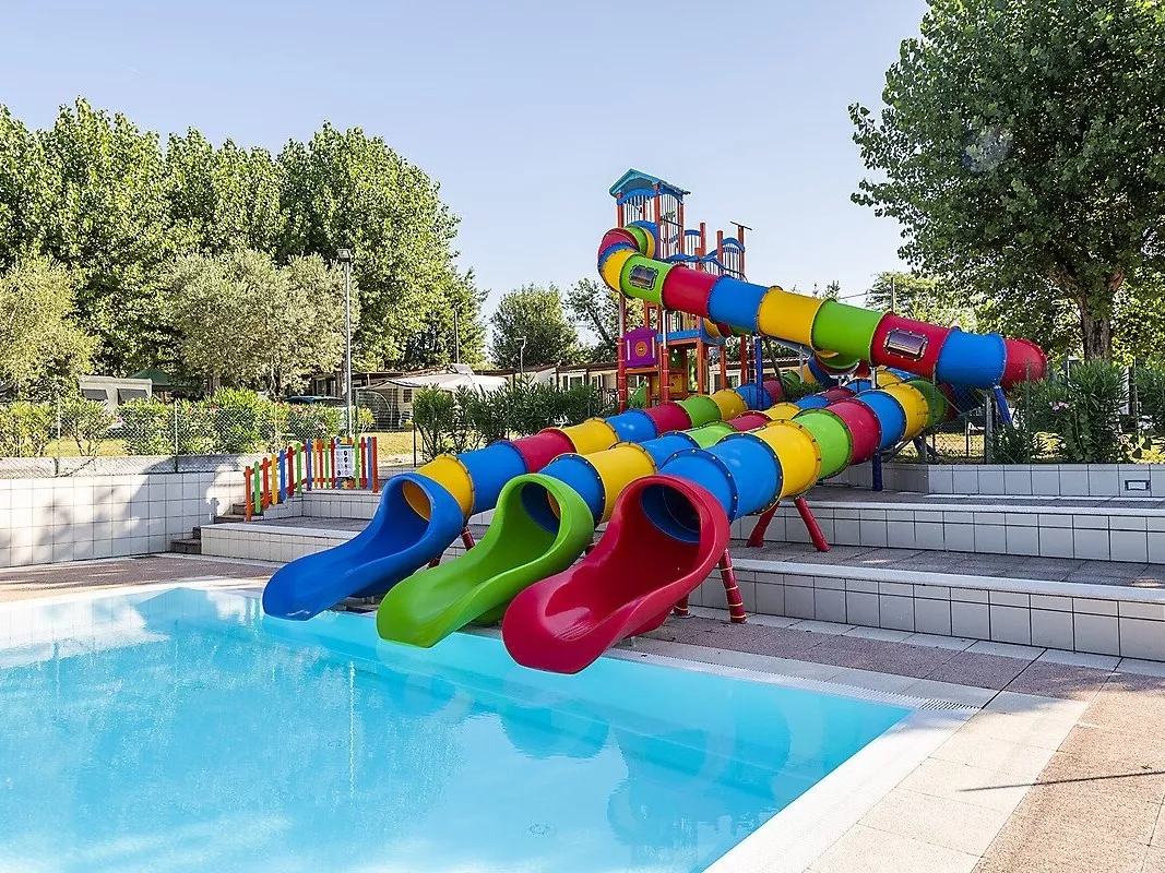 Hu Montescudaio Village -