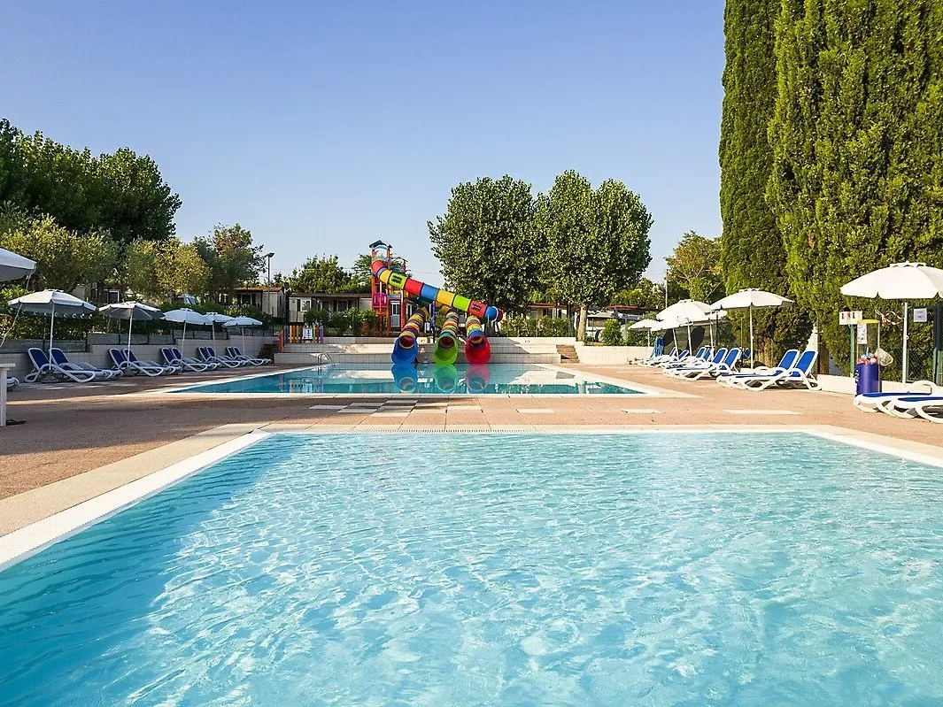 Hu Montescudaio Village -