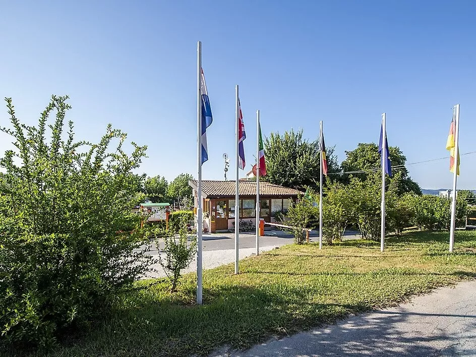 Hu Montescudaio Village -