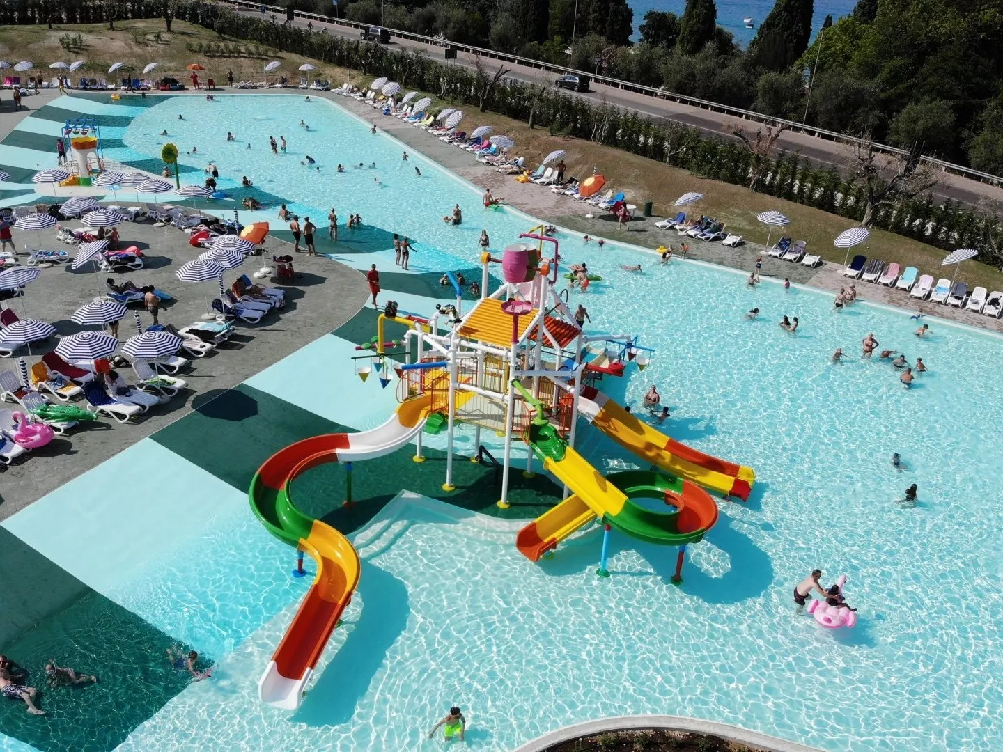 Hu I Pini Village -