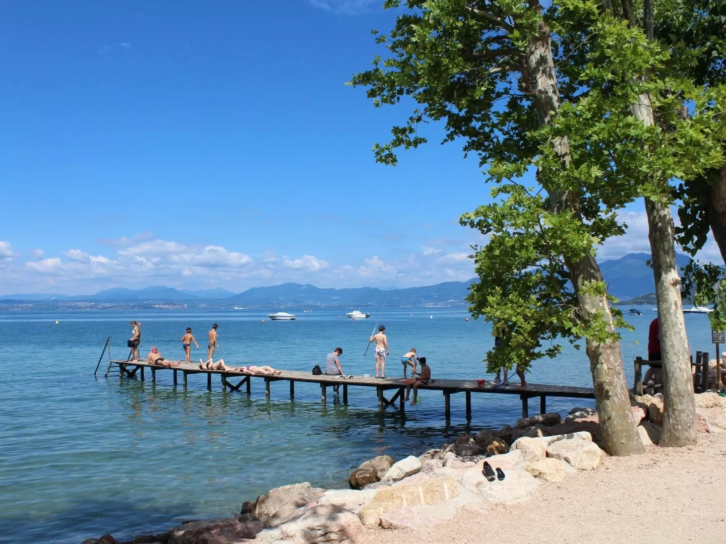 Hu I Pini Village -