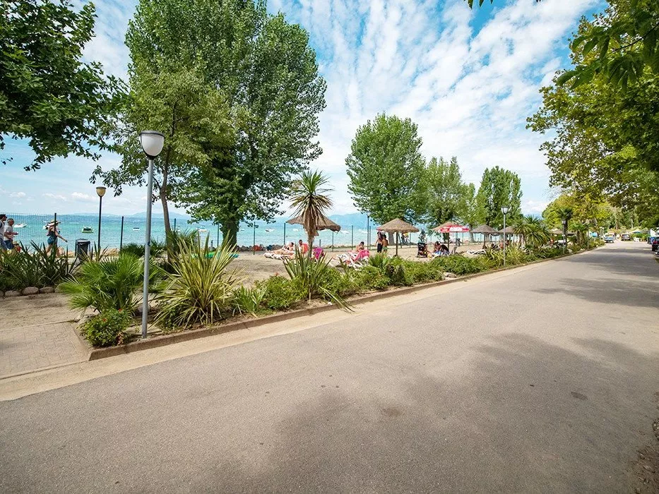 Hu I Pini Village -