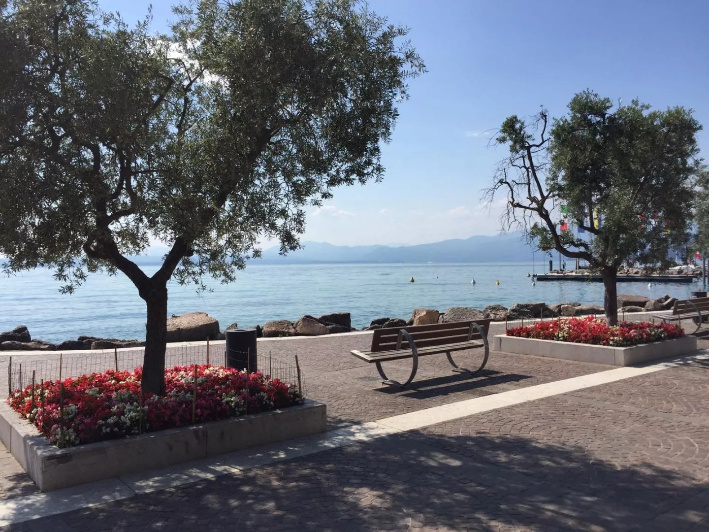 Hu I Pini Village -