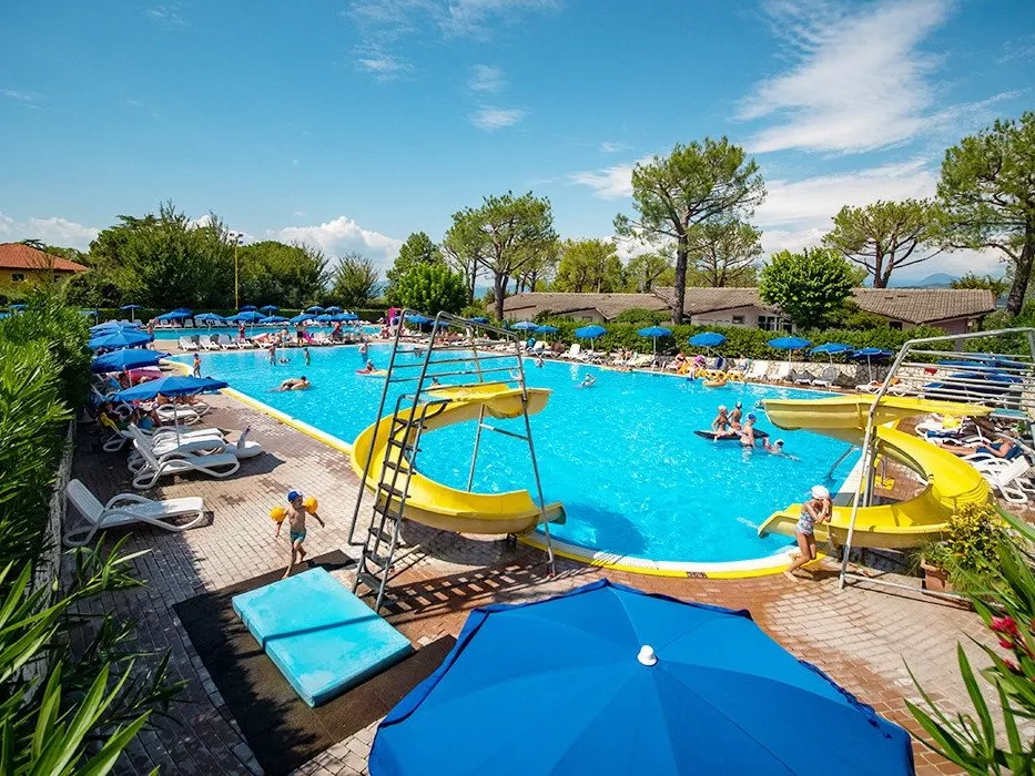 Hu I Pini Village -