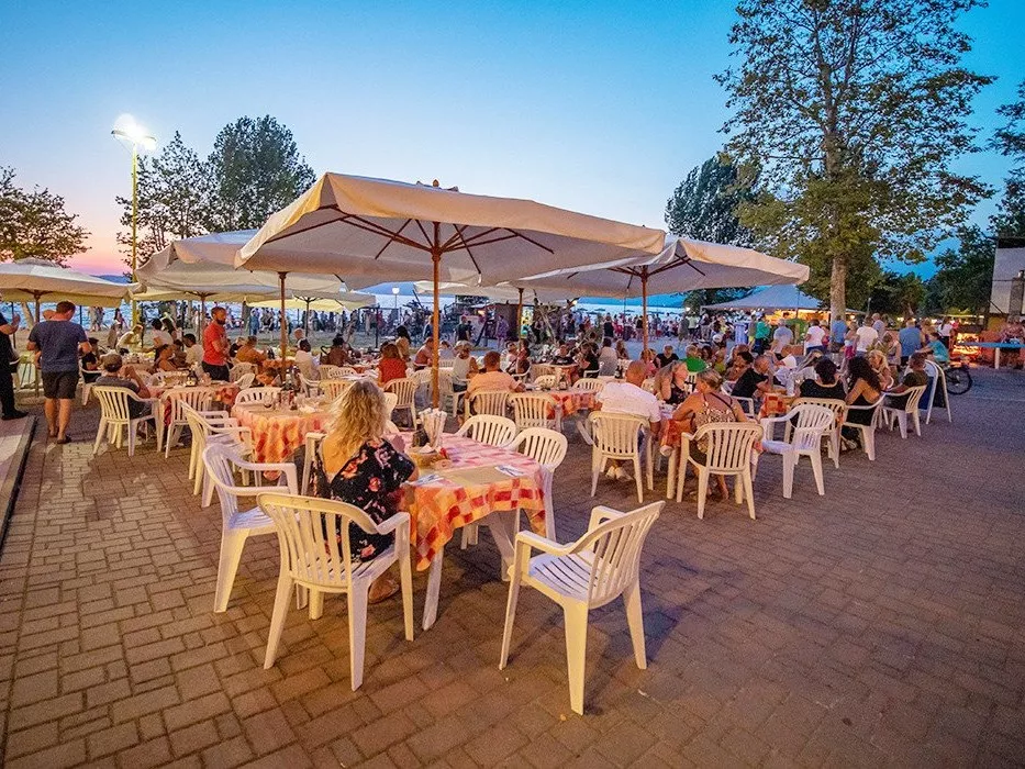 Hu I Pini Village -
