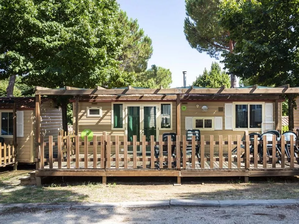 Hu I Pini Village -
