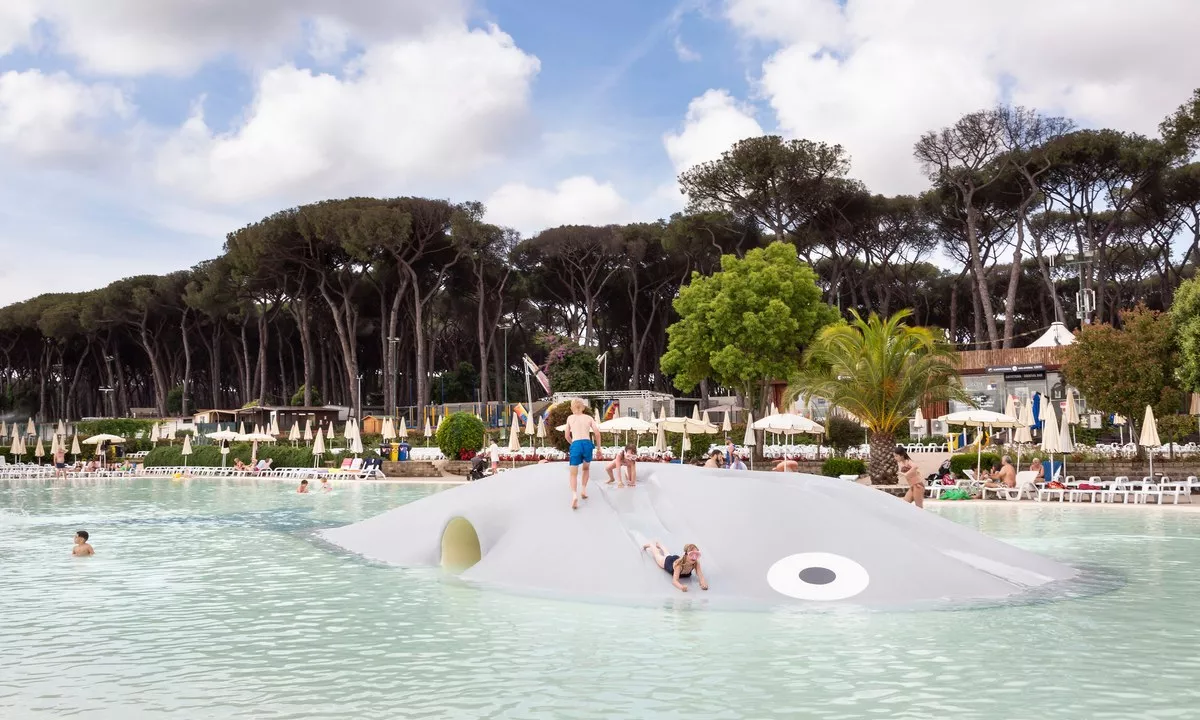 Hu Fabulous Village-