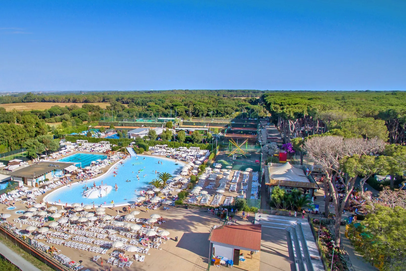 Hu Fabulous Village-