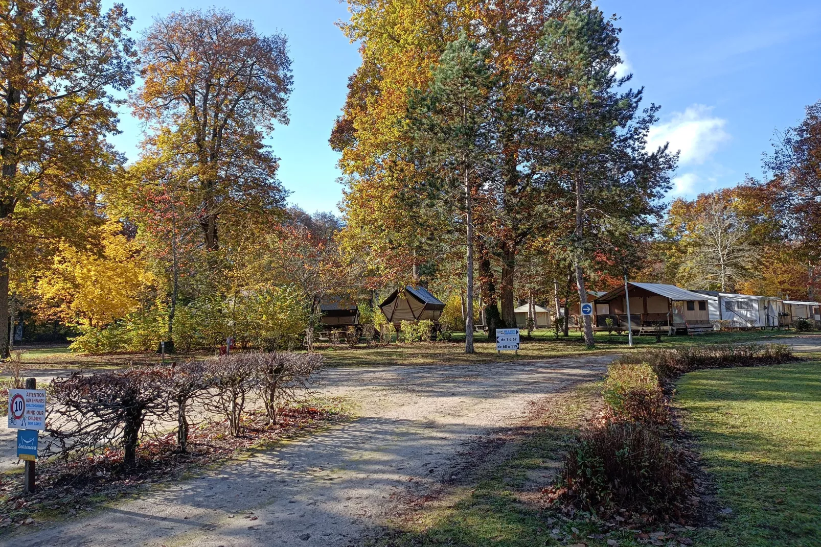 Camping Seasonova LEtang de la Vallée -