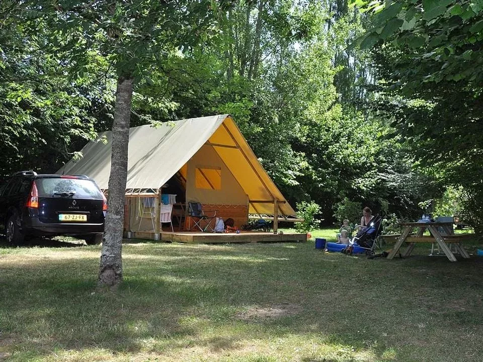 Camping Brantôme Peyrelevade 