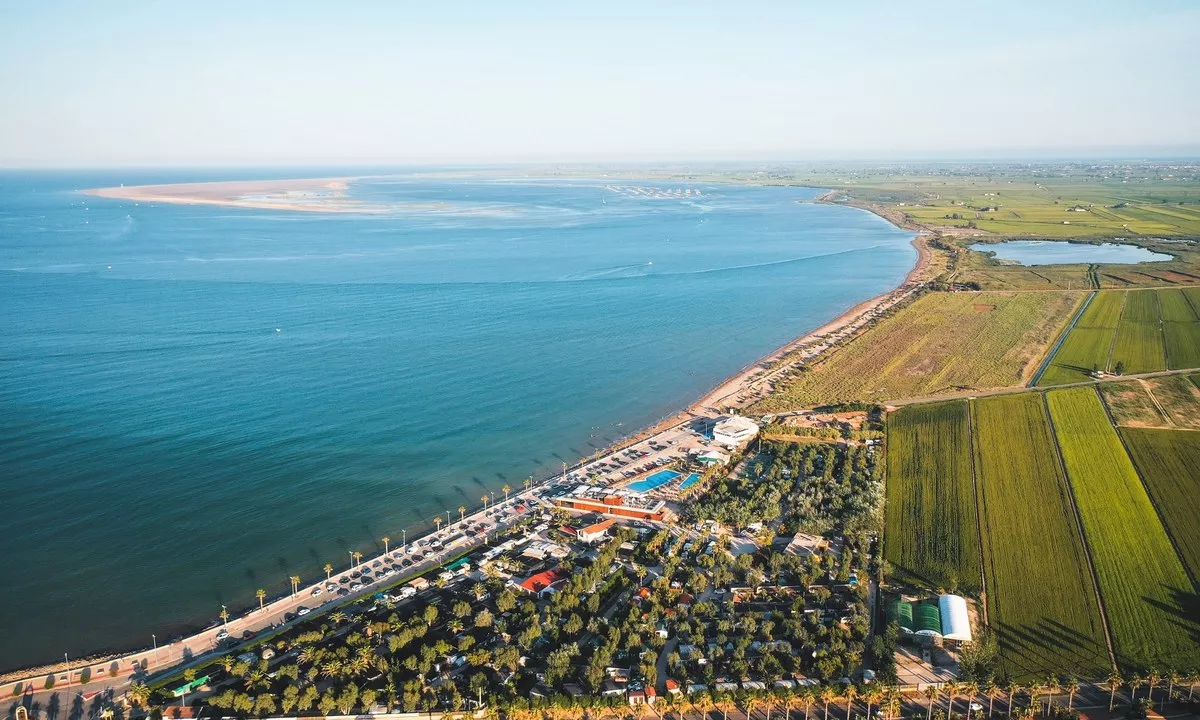 Camping Ampolla Playa -