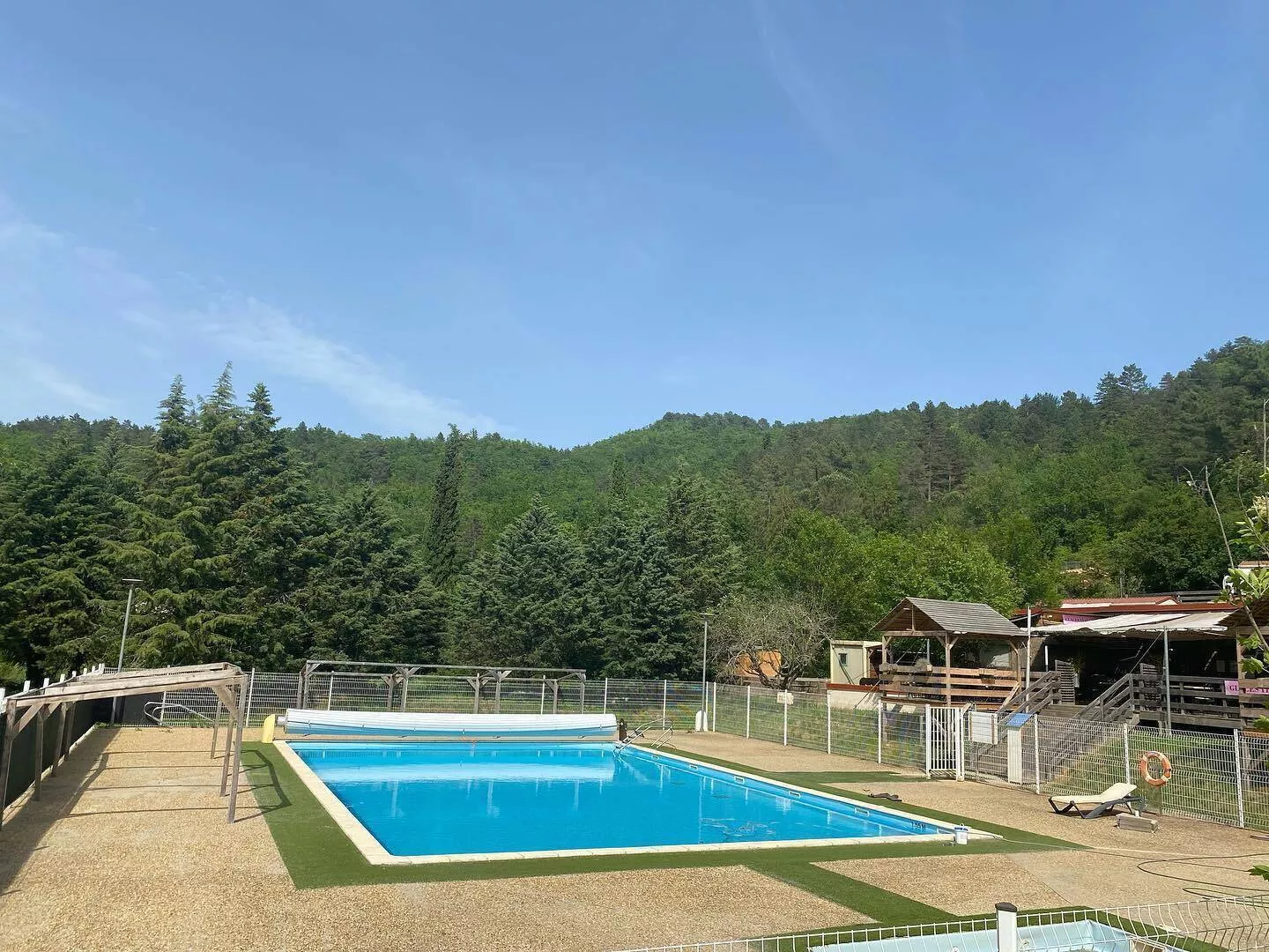 Camping La Bernede 