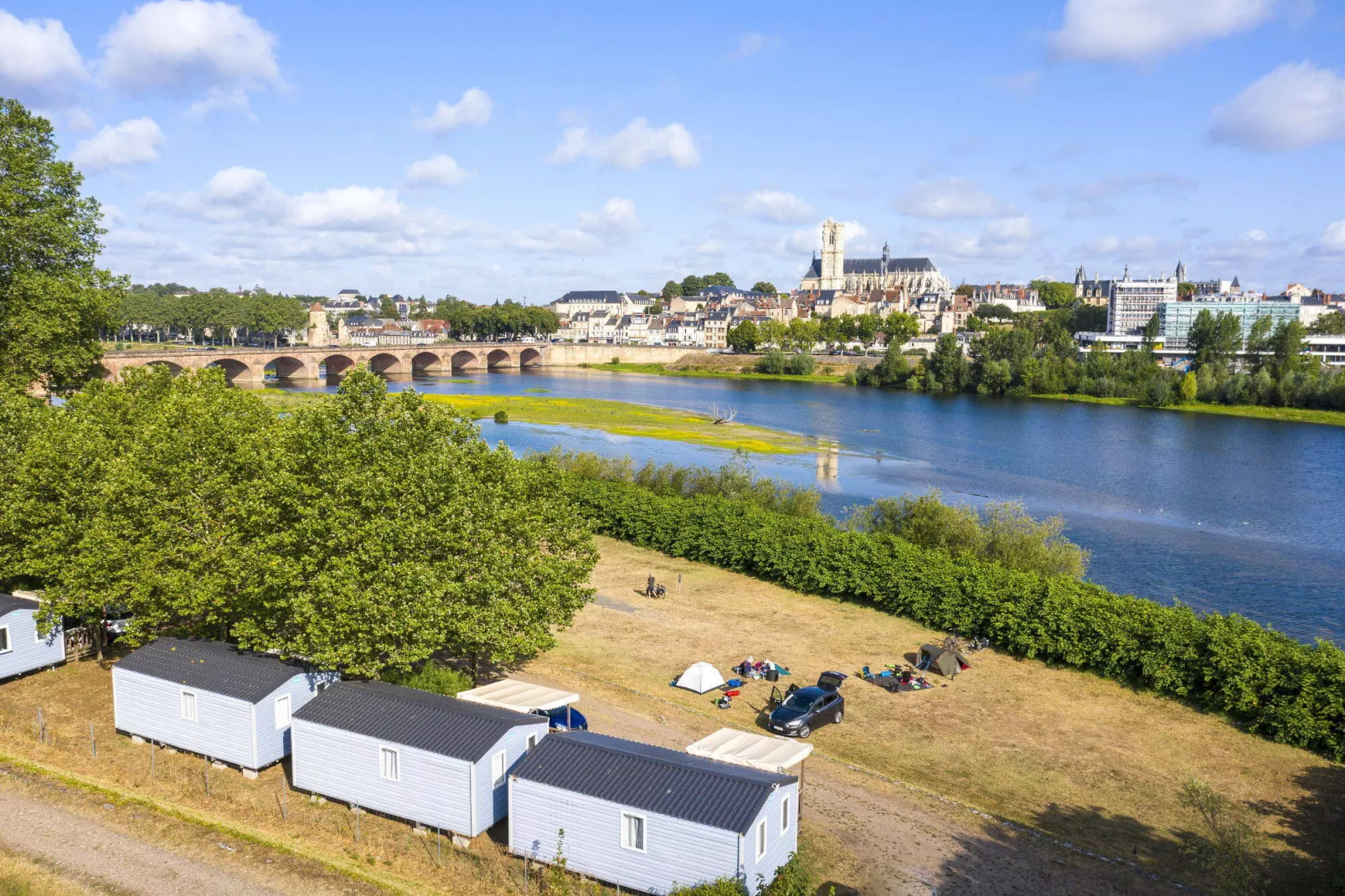 Camping de Nevers -