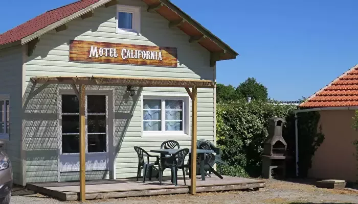 Camping Les Ptites Maisons dans la Prairie