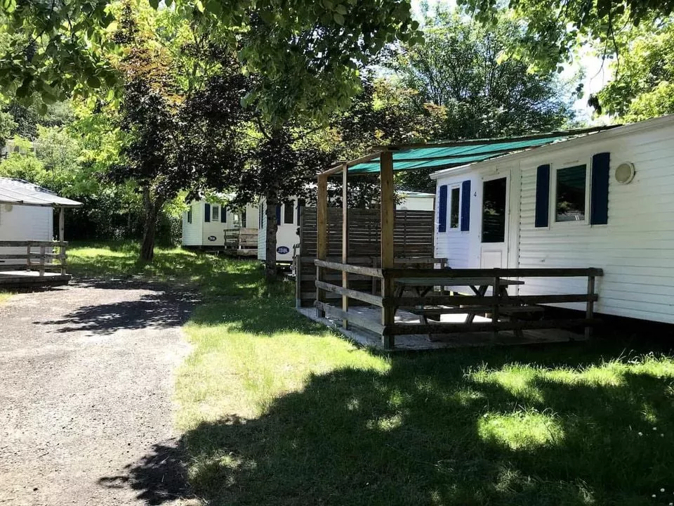 Camping La Bernede -
