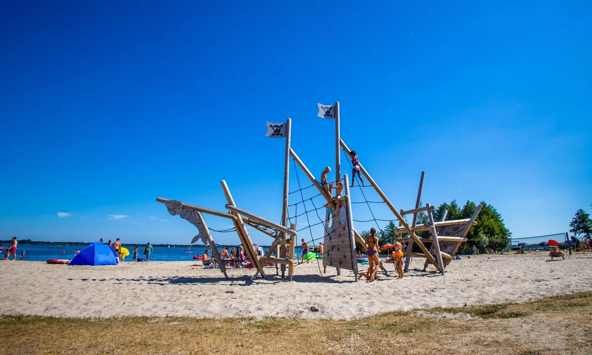 Ardoer Vakantiepark Bergumermeer-