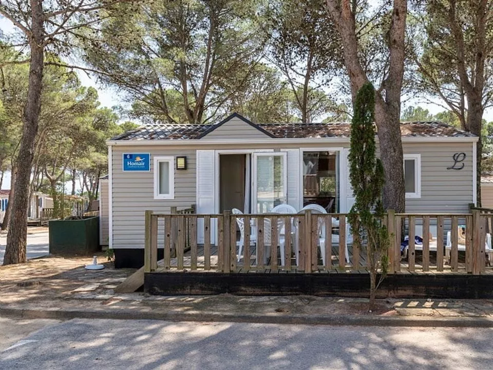 Hu I Pini Village -