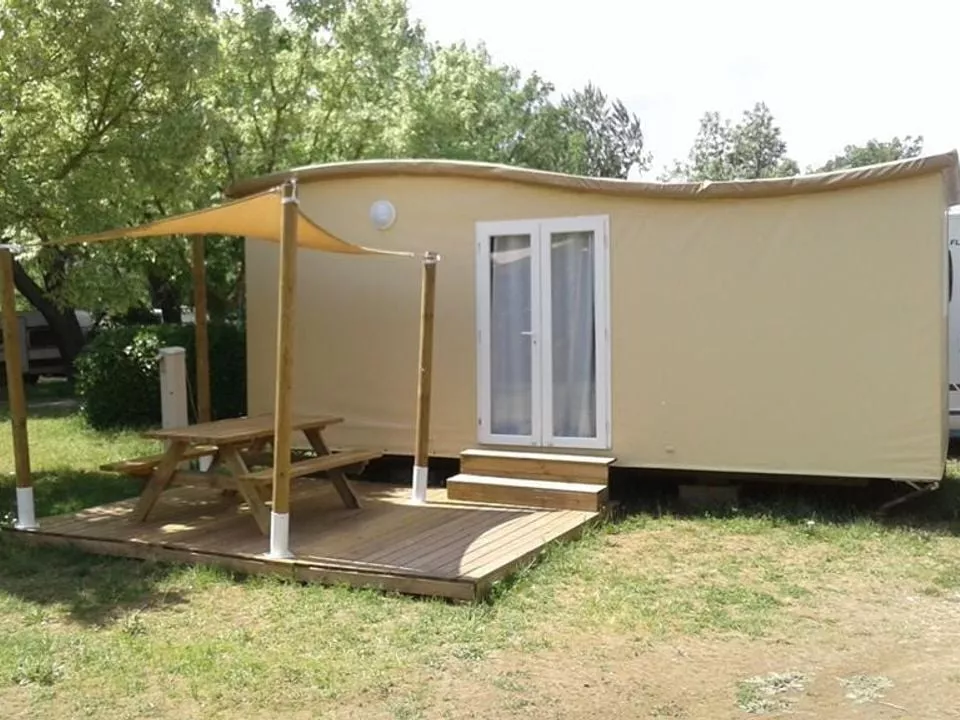 Flower Camping de lOlivigne 