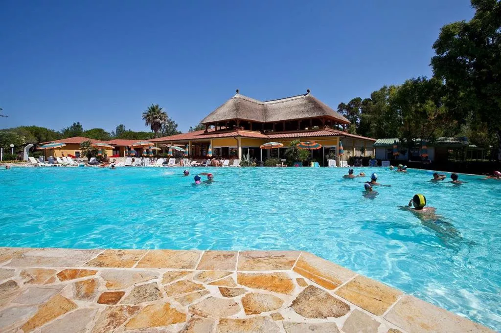 Camping Free Beach -
