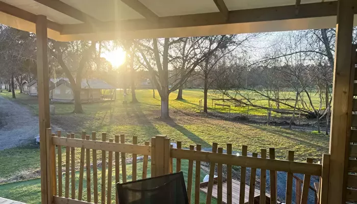 Camping La Vallée de lIndre -