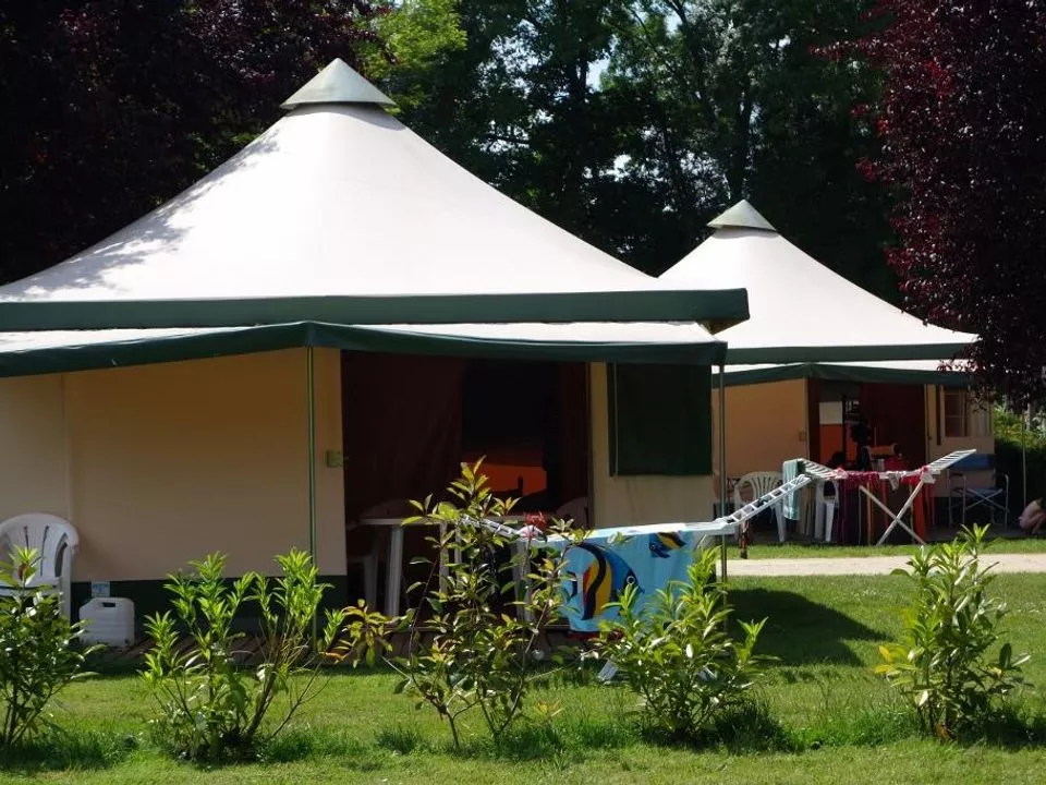 Flower Camping Les Granges 