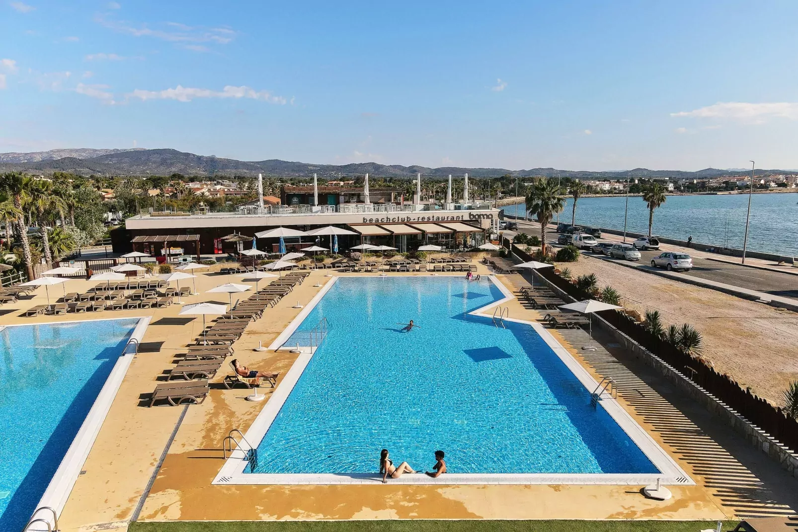 Camping Ampolla Playa -