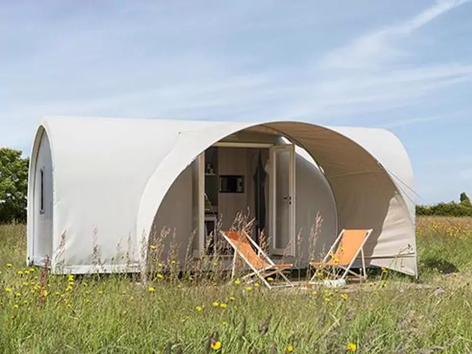 Flower Camping de lÎle des Trois Rois -