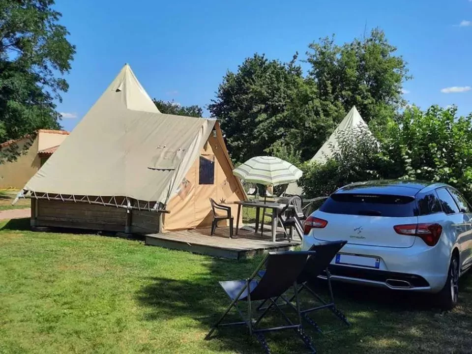 Camping du Lac dHautibus
