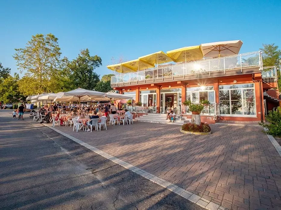 Hu I Pini Village -