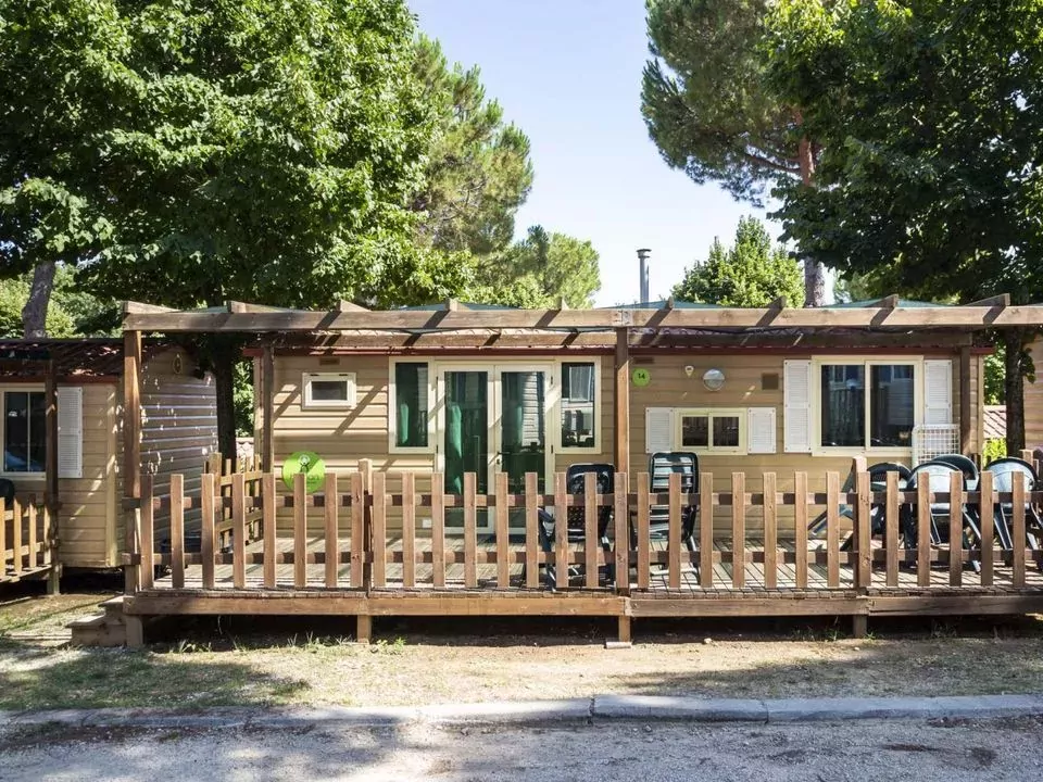 Hu I Pini Village -