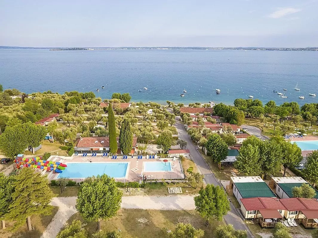 Hu Montescudaio Village -