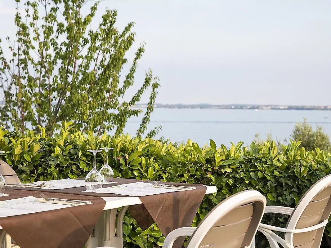 Hu Montescudaio Village -
