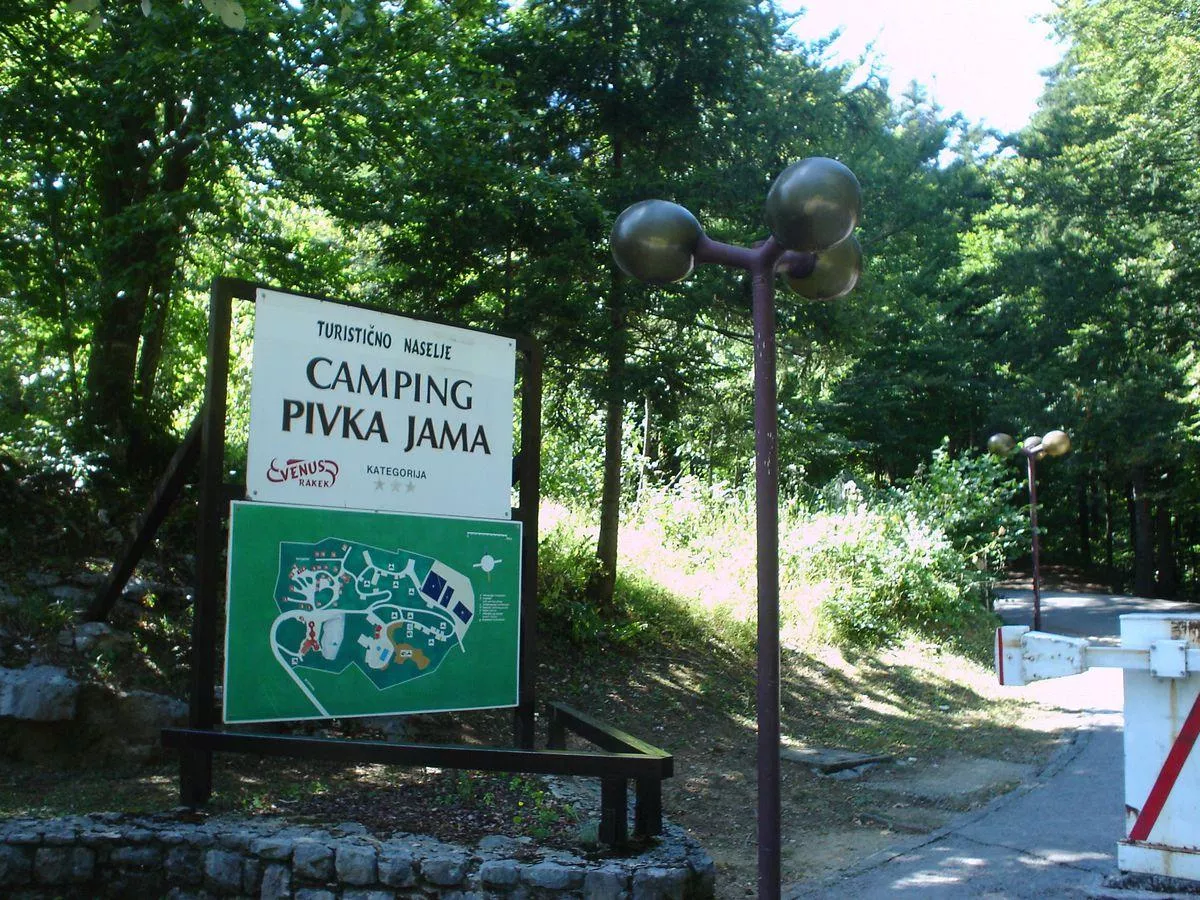 Camping Pivka Jama