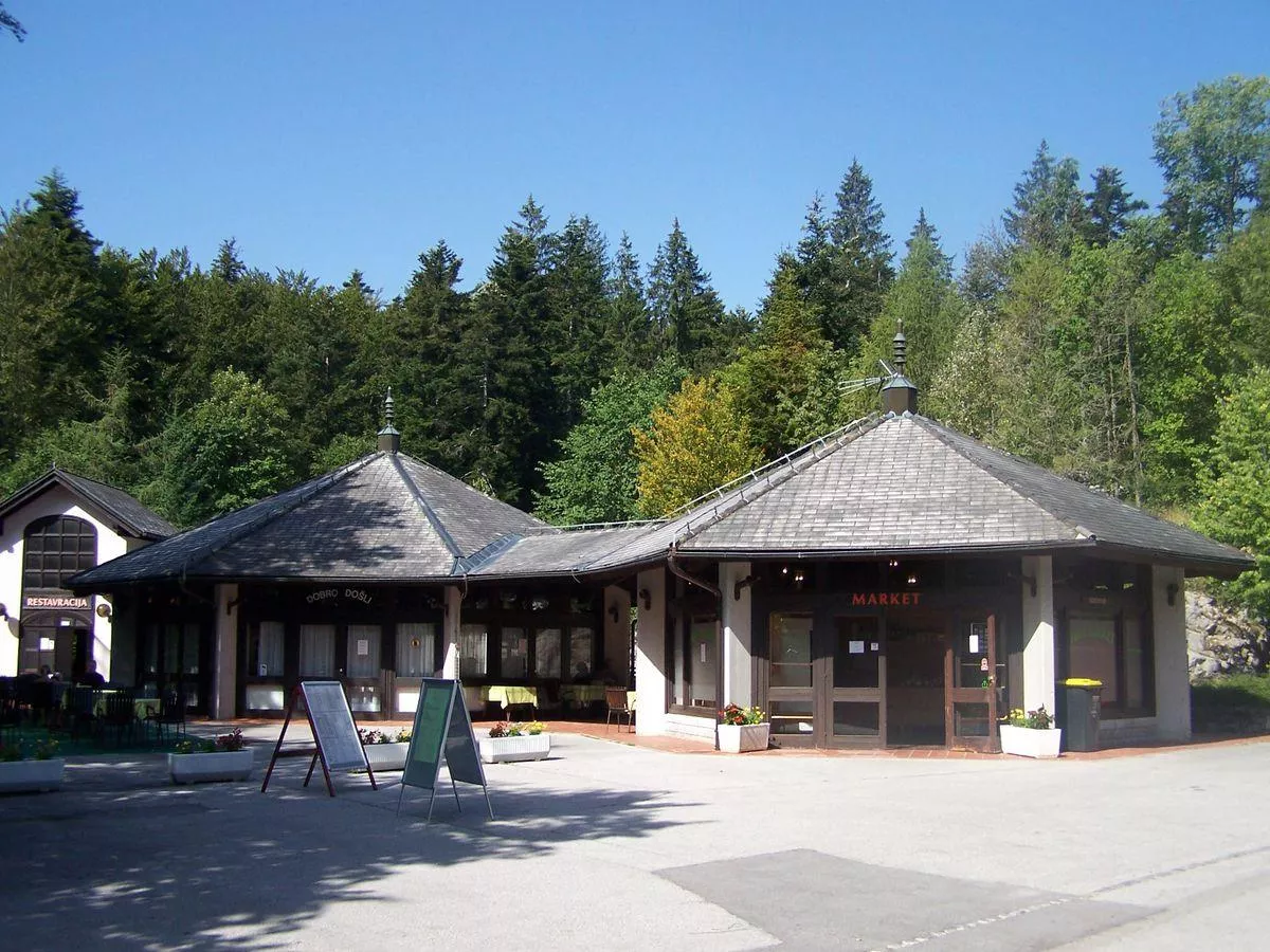 Camping Pivka Jama-