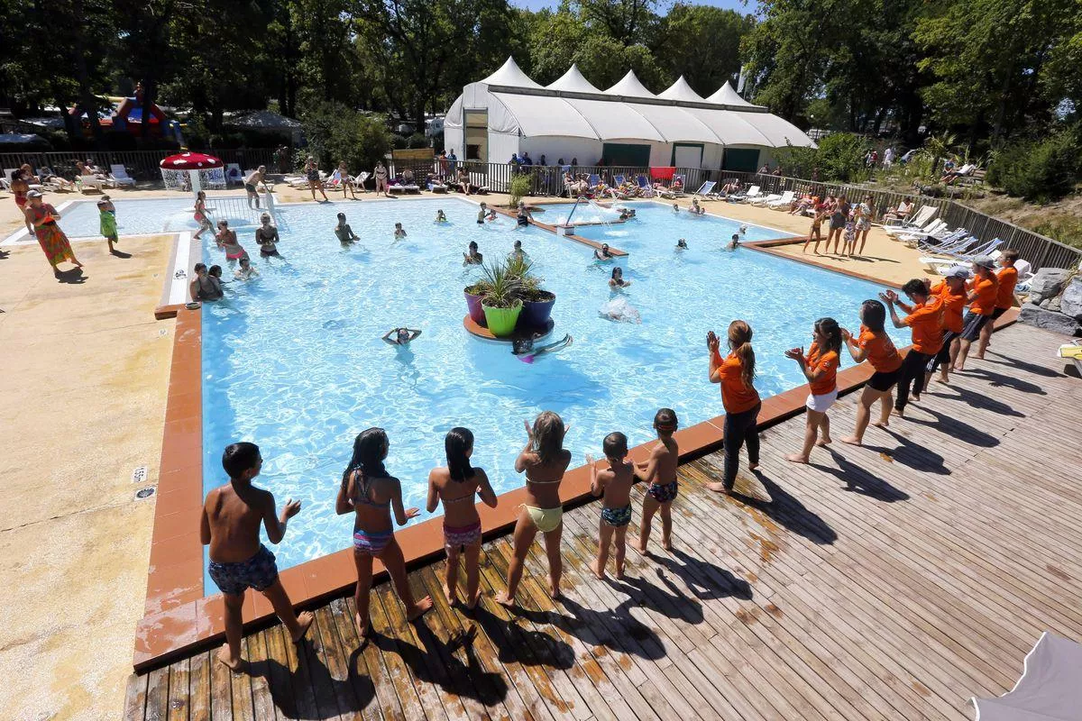 Camping La Pinède - Excenevex -
