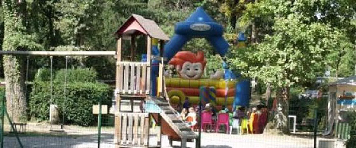 Camping La Pinède - Excenevex -