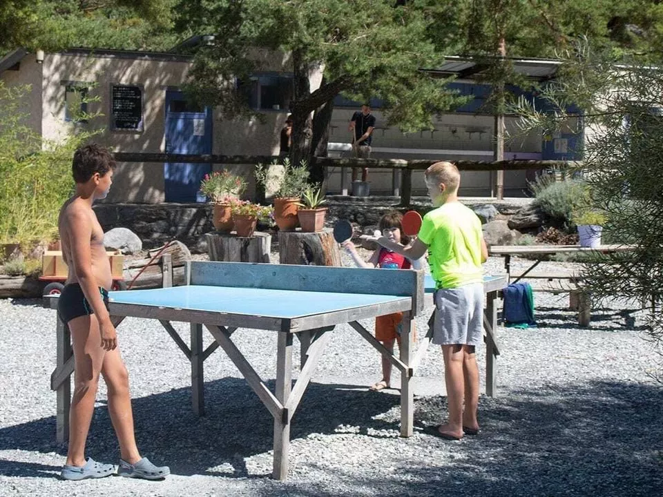 Camping River -