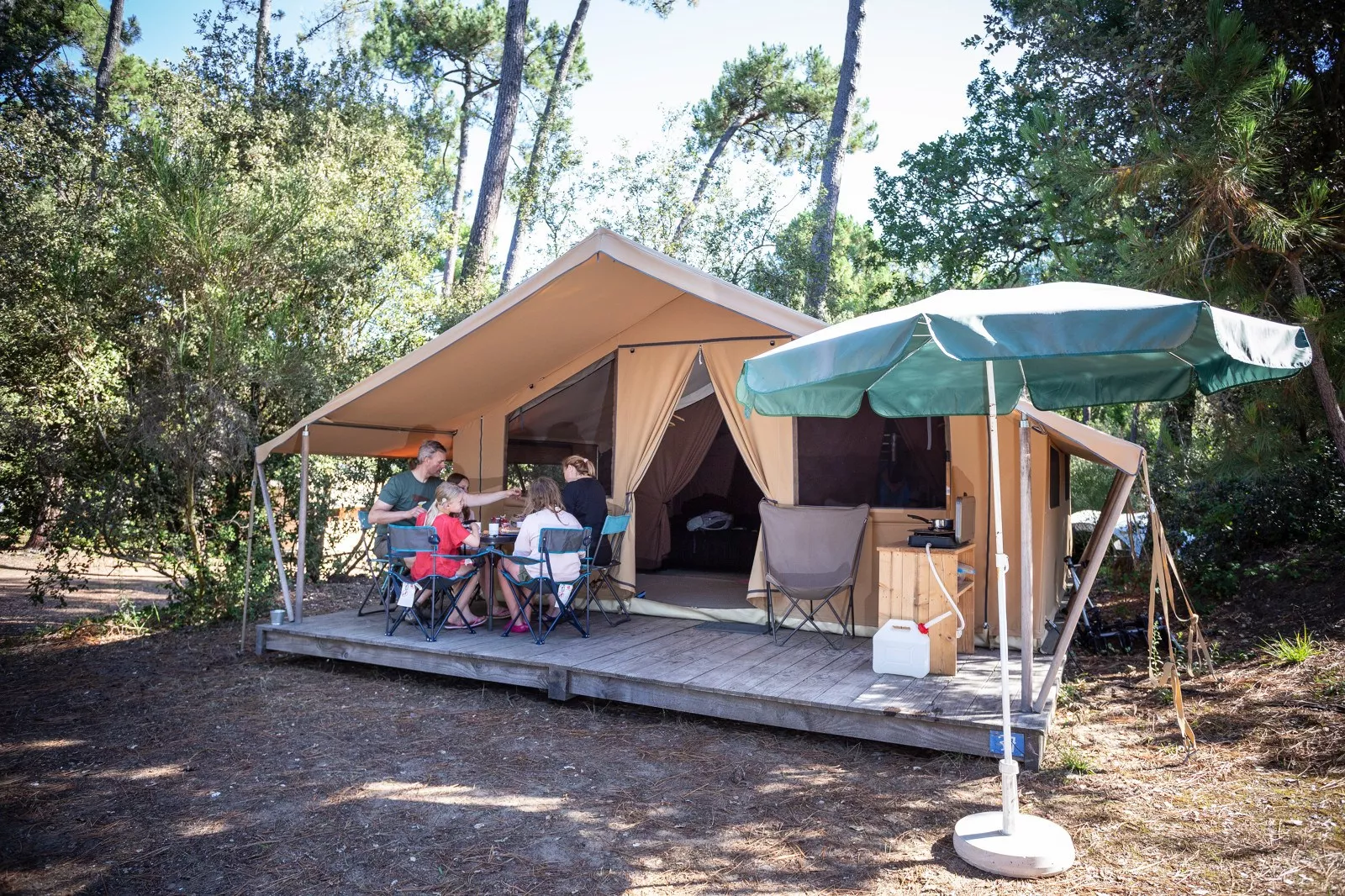 Camping Huttopia Oléron Les Pins -