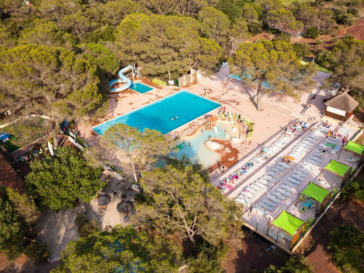 Camping La Pierre Verte -