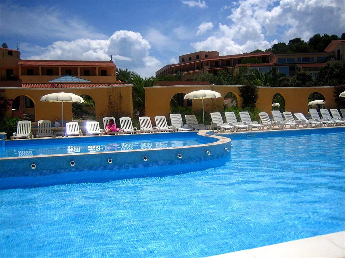 Camping Vill. Baia degli Aranci 
