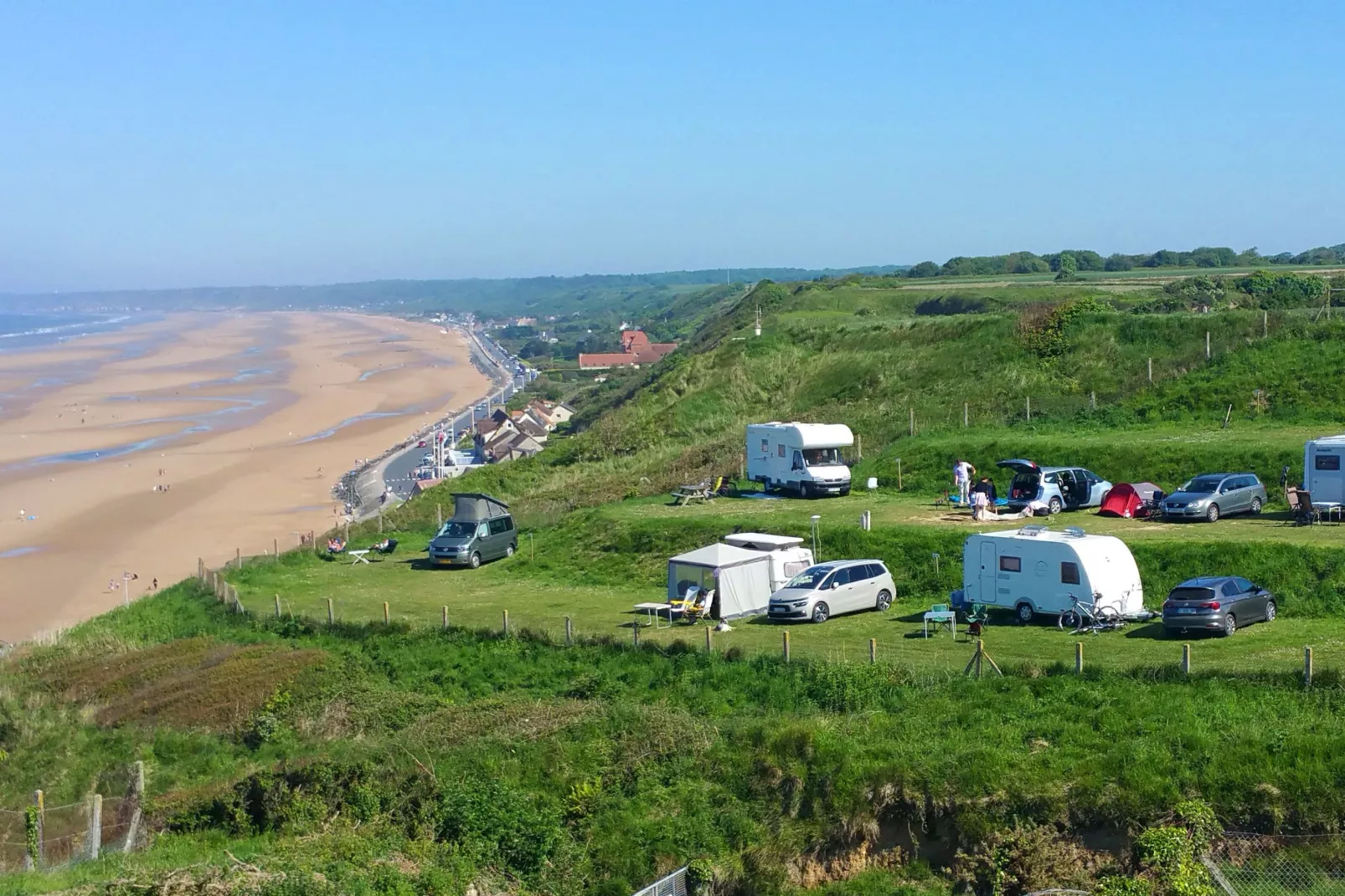 Flower Camping Omaha Beach -