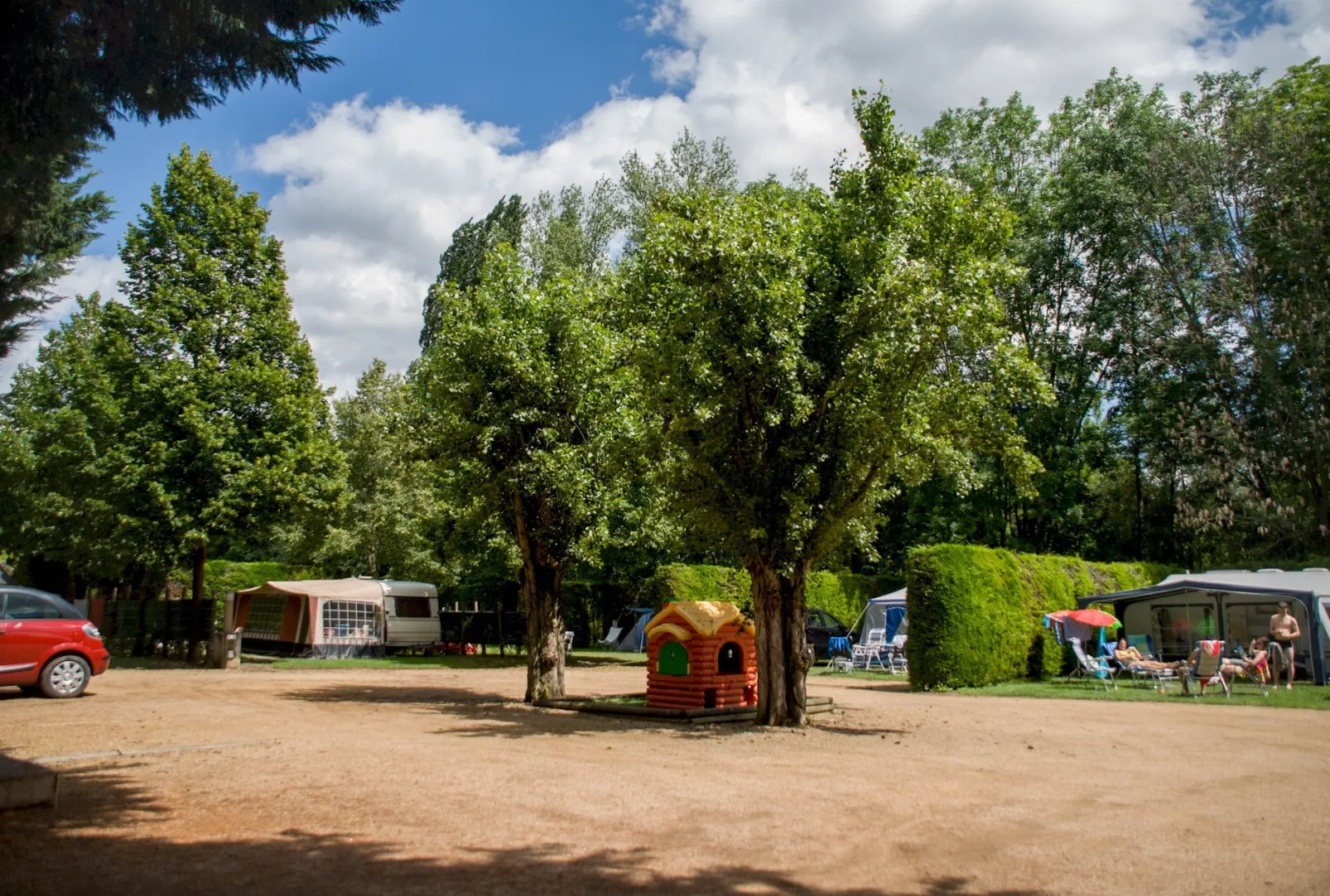 Camping Le Clos Auroy -