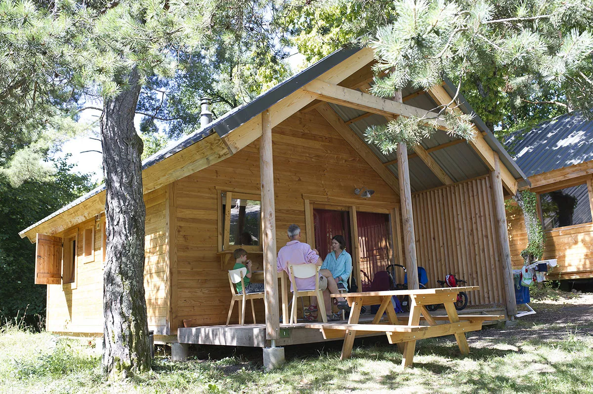Camping Huttopia Divonne-les-Bains -