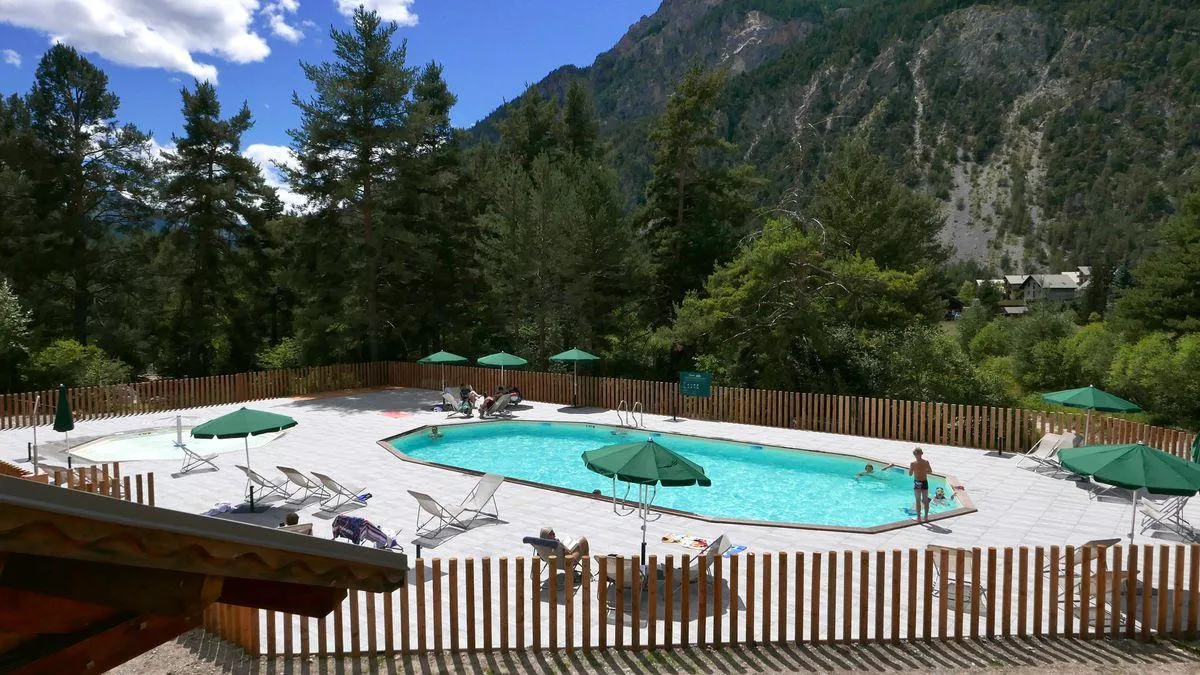 Camping Huttopia La Clarée -