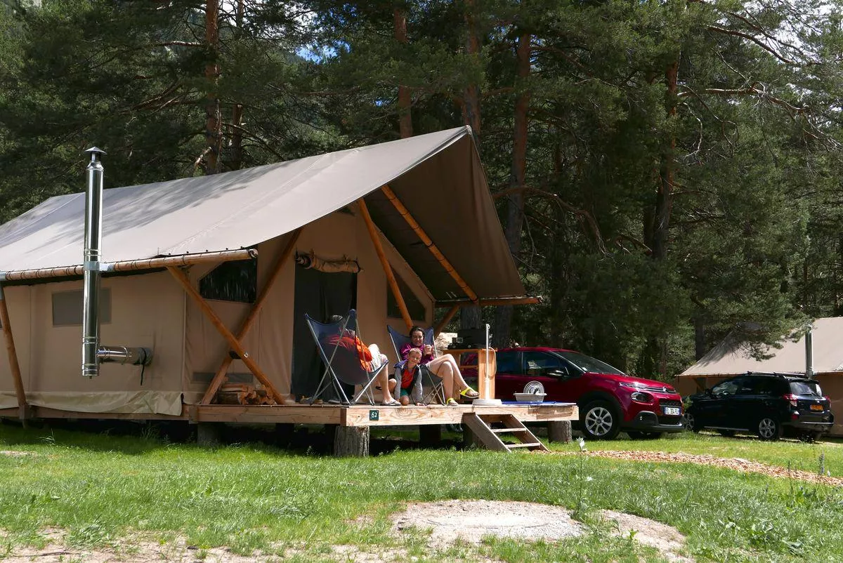 Camping Huttopia La Clarée -