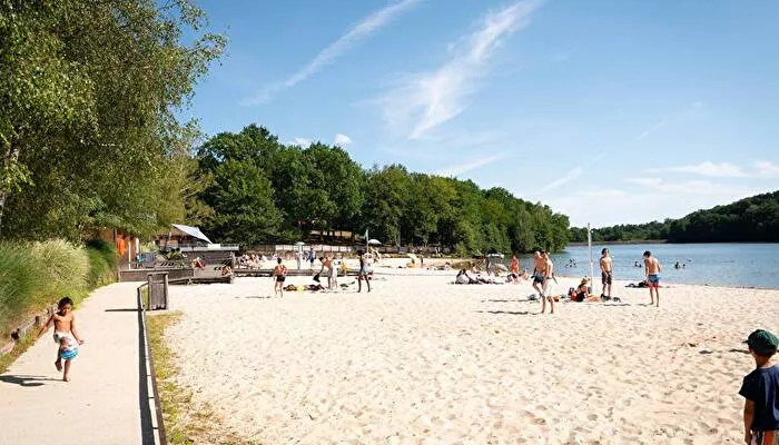 Flower Camping et base de loisirs de Rouffiac -
