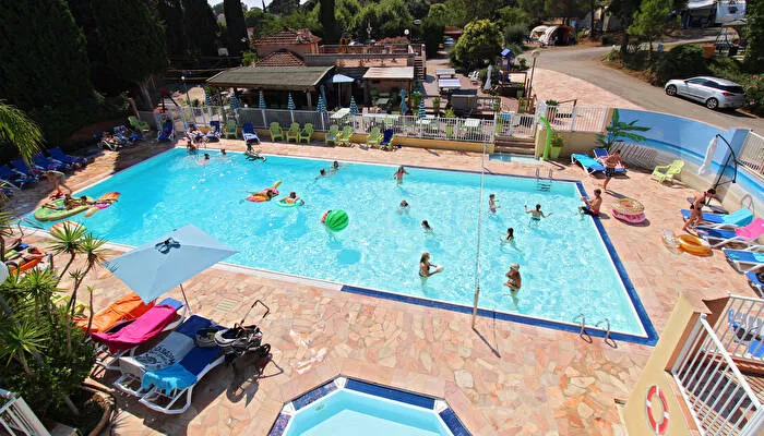 Camping Les Lauriers Roses -